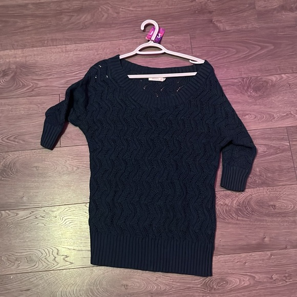 Ricki’s green medium open knit sweater - Picture 1 of 1